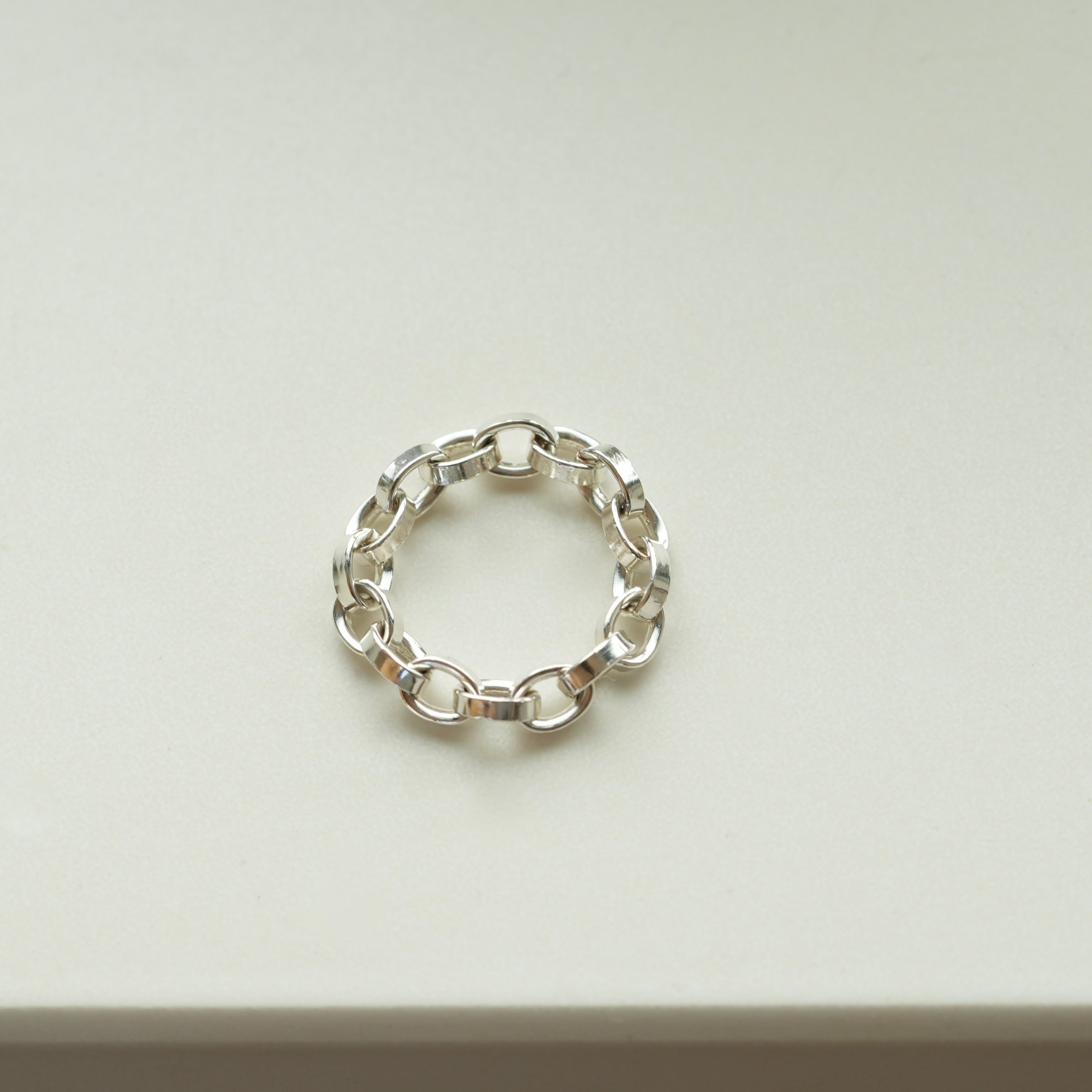 Round Flat Cut Chain Ring