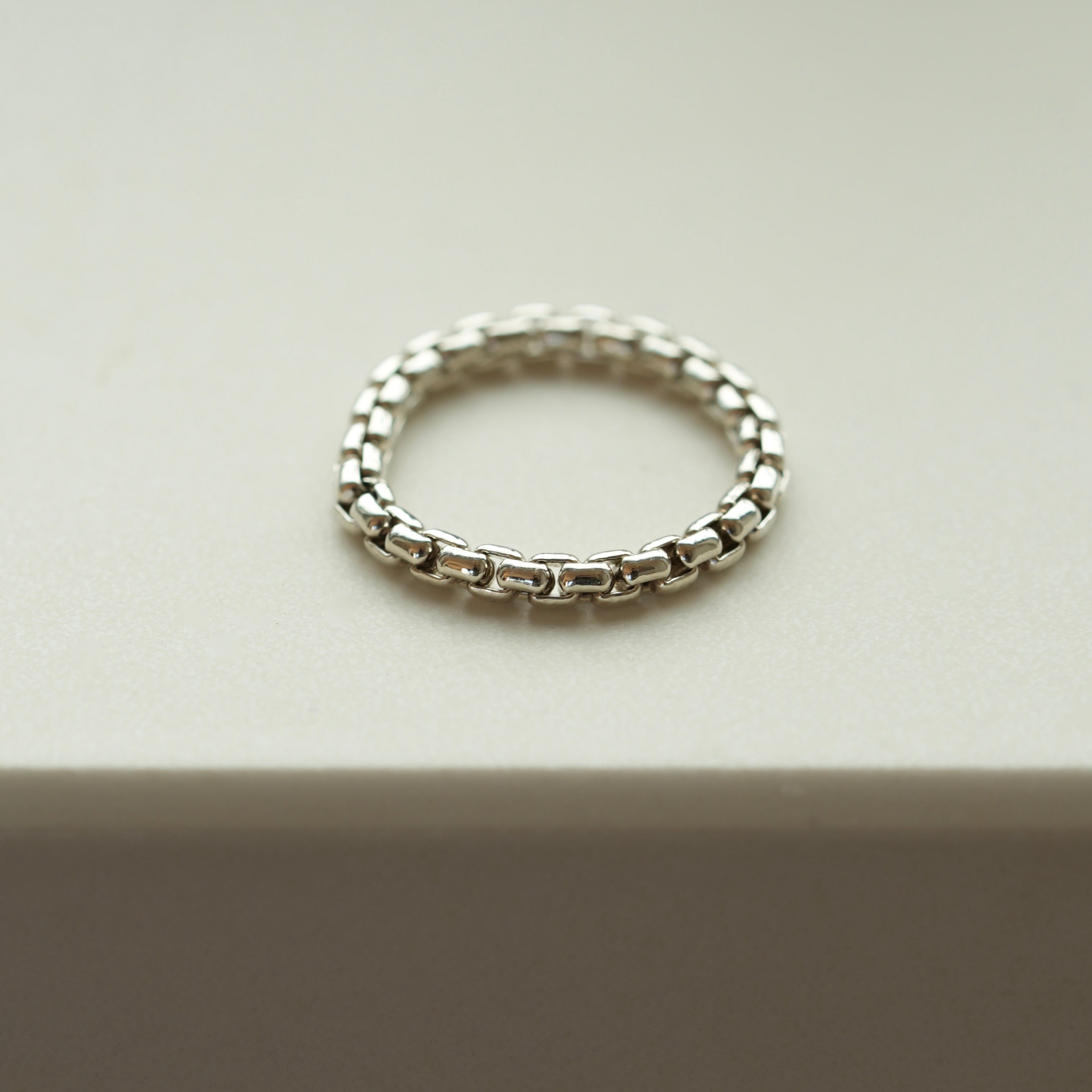 Round Box Chain Ring
