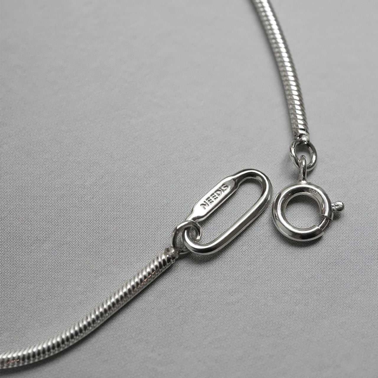 NEEDIS Snake Chain Bracelet 1.6mm￥9,020～￥9,845 – NEEDIS | ニー