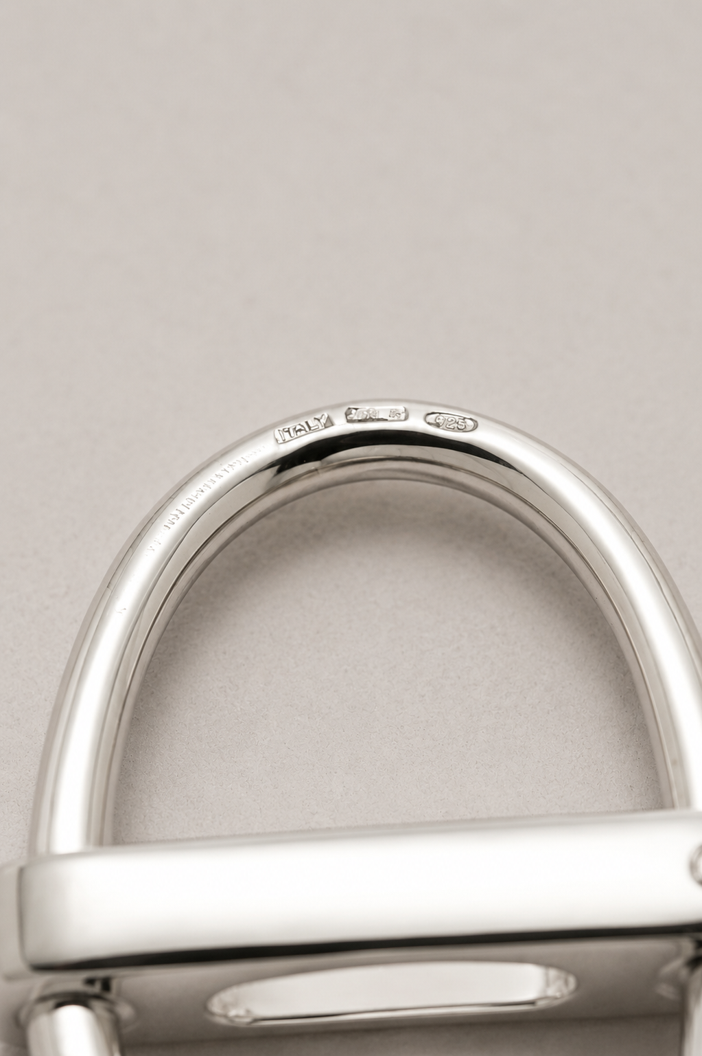 Italy Oval Carabiner