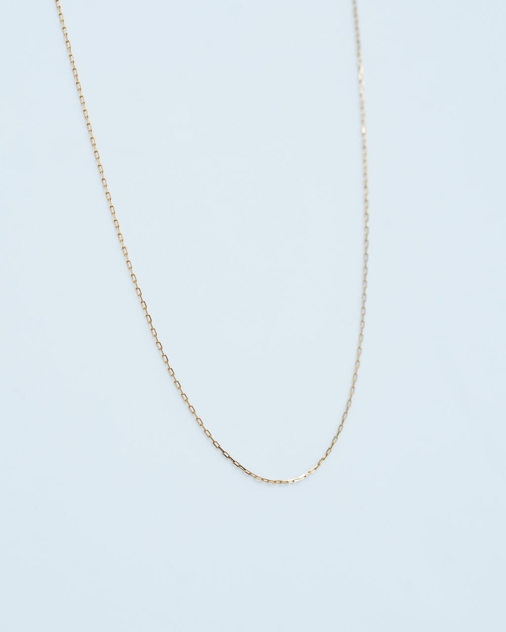 Featured in the January issue of OCEANS: K18 Yellow Gold Superfine Chain Necklace ¥22,000 ~ ¥30,800