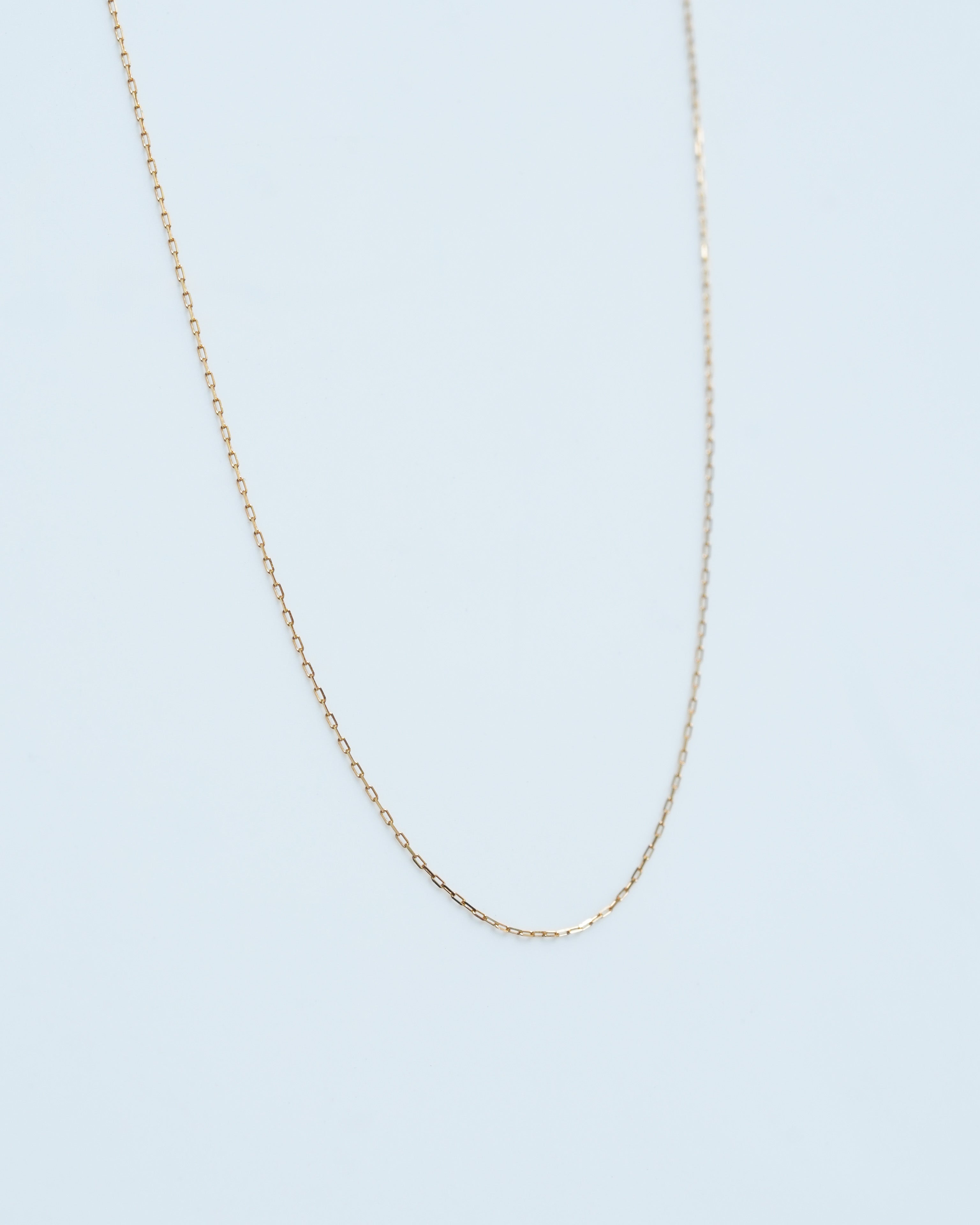 『OCEANS 1月号』掲載商品 K18 Yellow Gold Superfine Chain Necklace ¥27,500 ~ ￥44,946