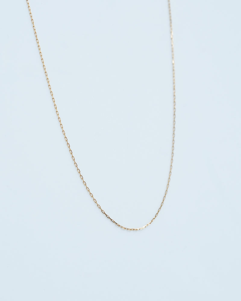 Featured in the January issue of OCEANS: K18 Yellow Gold Superfine Chain Necklace ¥22,000 ~ ¥30,800
