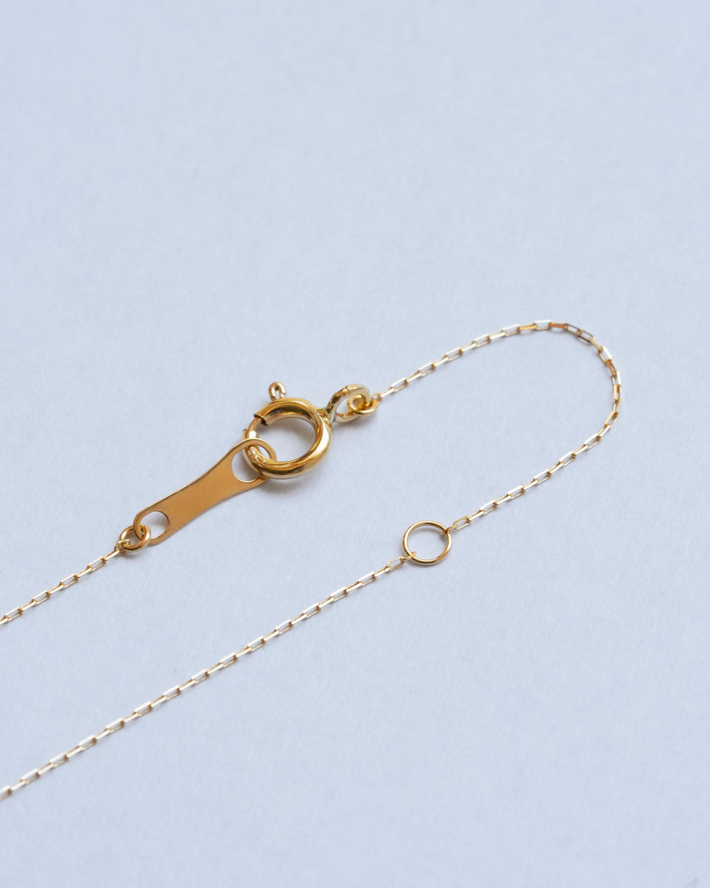 『OCEANS 1月号』掲載商品 K18 Yellow Gold Superfine Chain Necklace ¥27,500 ~ ￥44,946