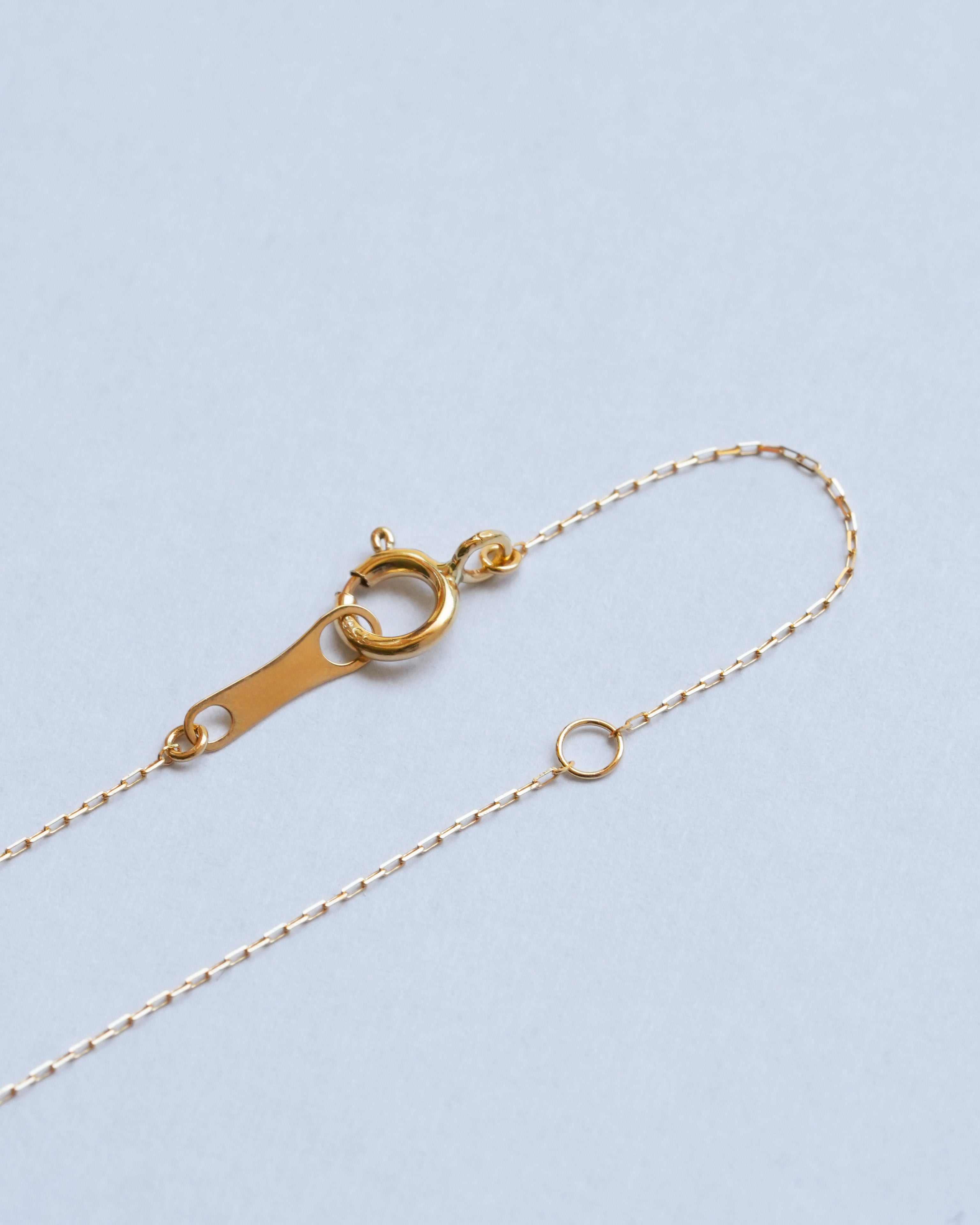 『OCEANS 1月号』掲載商品 K18 Yellow Gold Superfine Chain Necklace ¥27,500 ~ ￥44,946