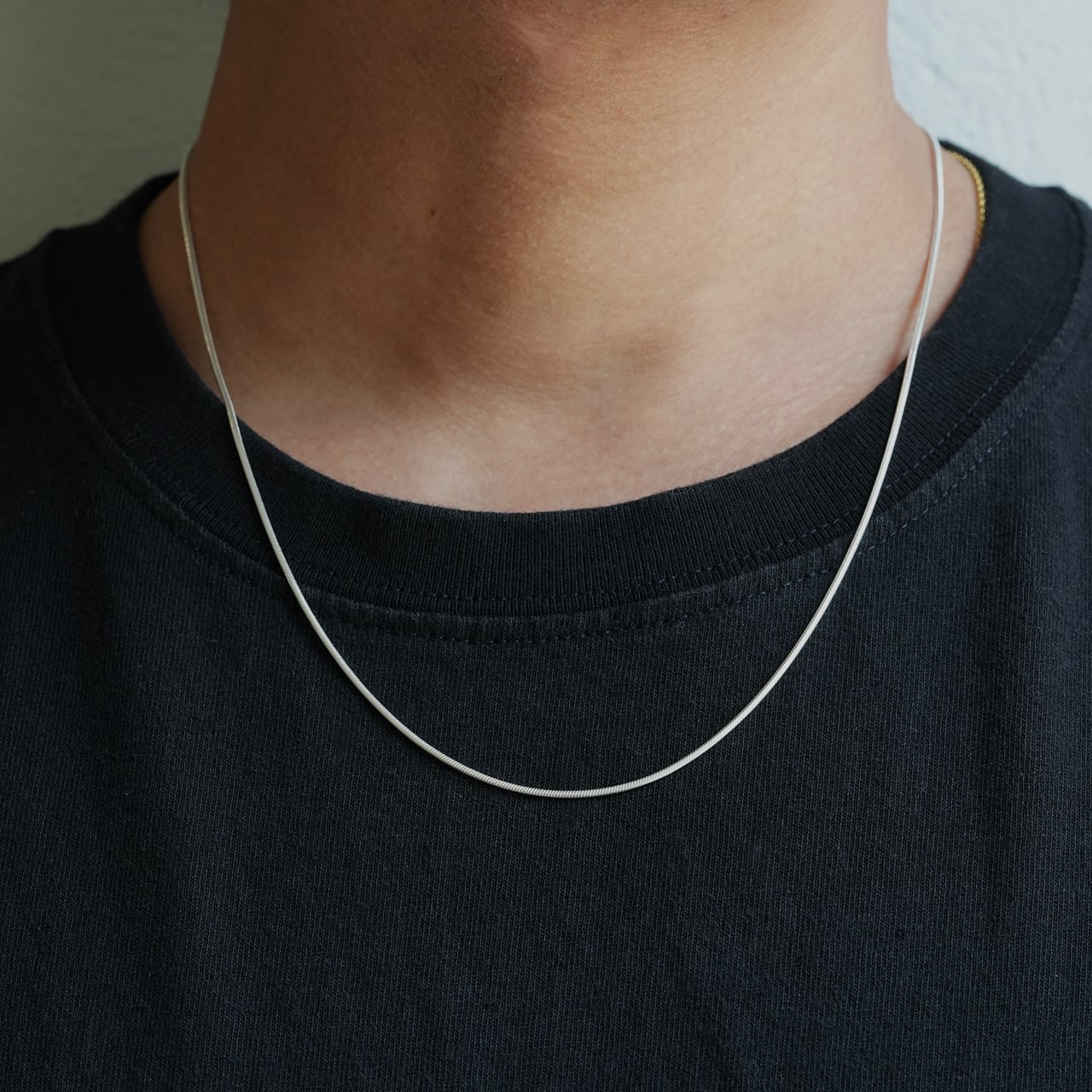 NEEDIES ネックレス NEEDIS Snake Chain Necklace 1.0mm ¥22,594 ～¥23,683 – NEEDIS